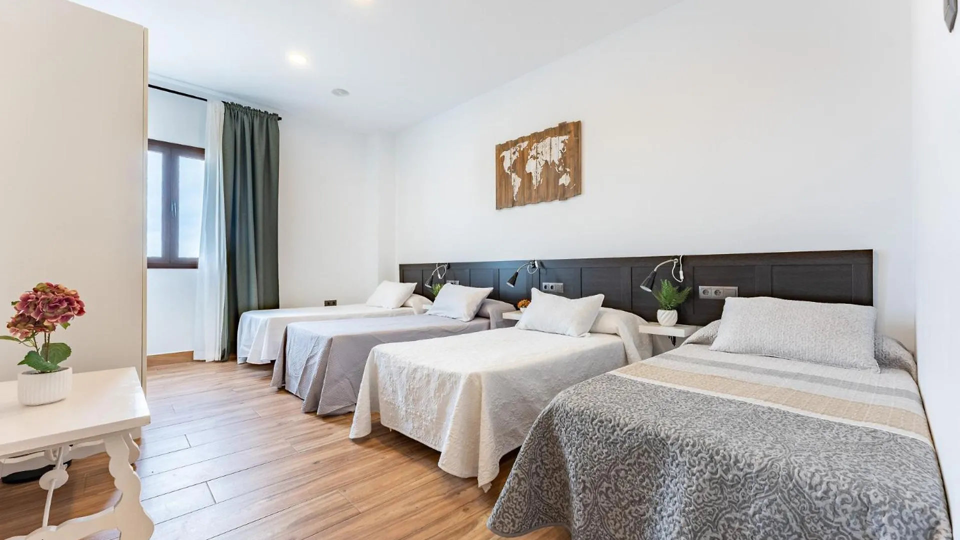 אנטקרה Malagasuite Villa El Montecito 0*,